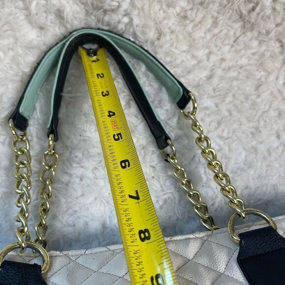 Betsey Johnson beige quilted large tote with black bow accent mint green… - Picture 11 of 16